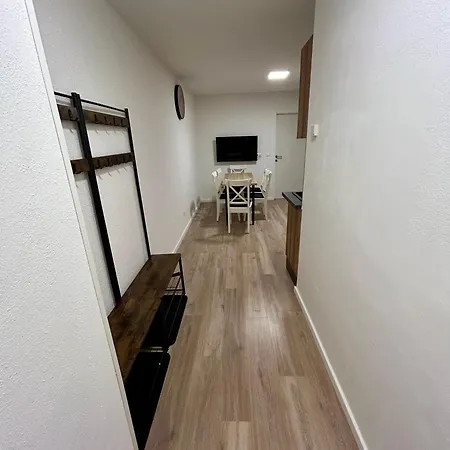 Anita 2 Флаттах